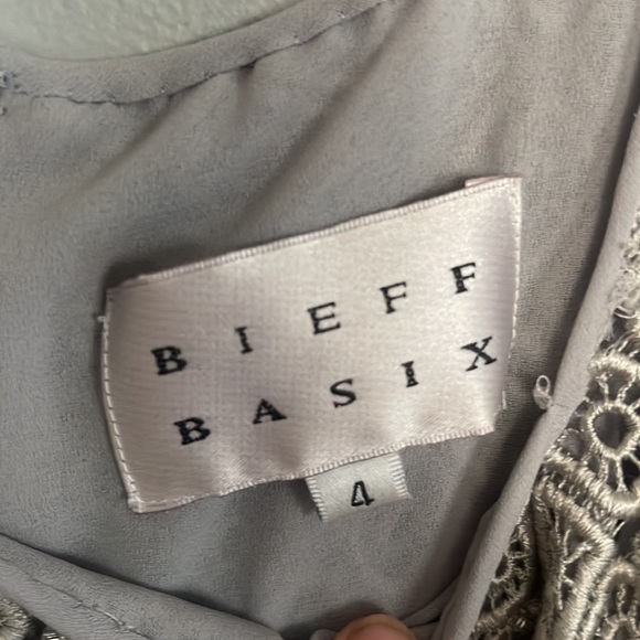 Bieff Basix women silver sleeveless beaded & embroidered cocktail dress - Picture 2 of 11